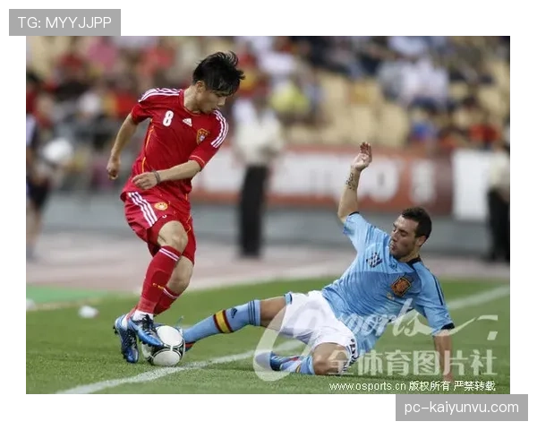 大卫·席尔瓦与伊涅斯塔：组织核心的球权分配逻辑与推进路径差异